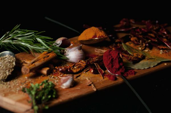 Top Herbs to Cultivate on Your UK Kitchen Windowsill for Fresh Flavours