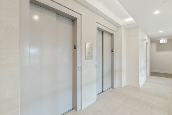Unlocking convenience: top strategies for negotiating stair and elevator access in uk apartment buildings